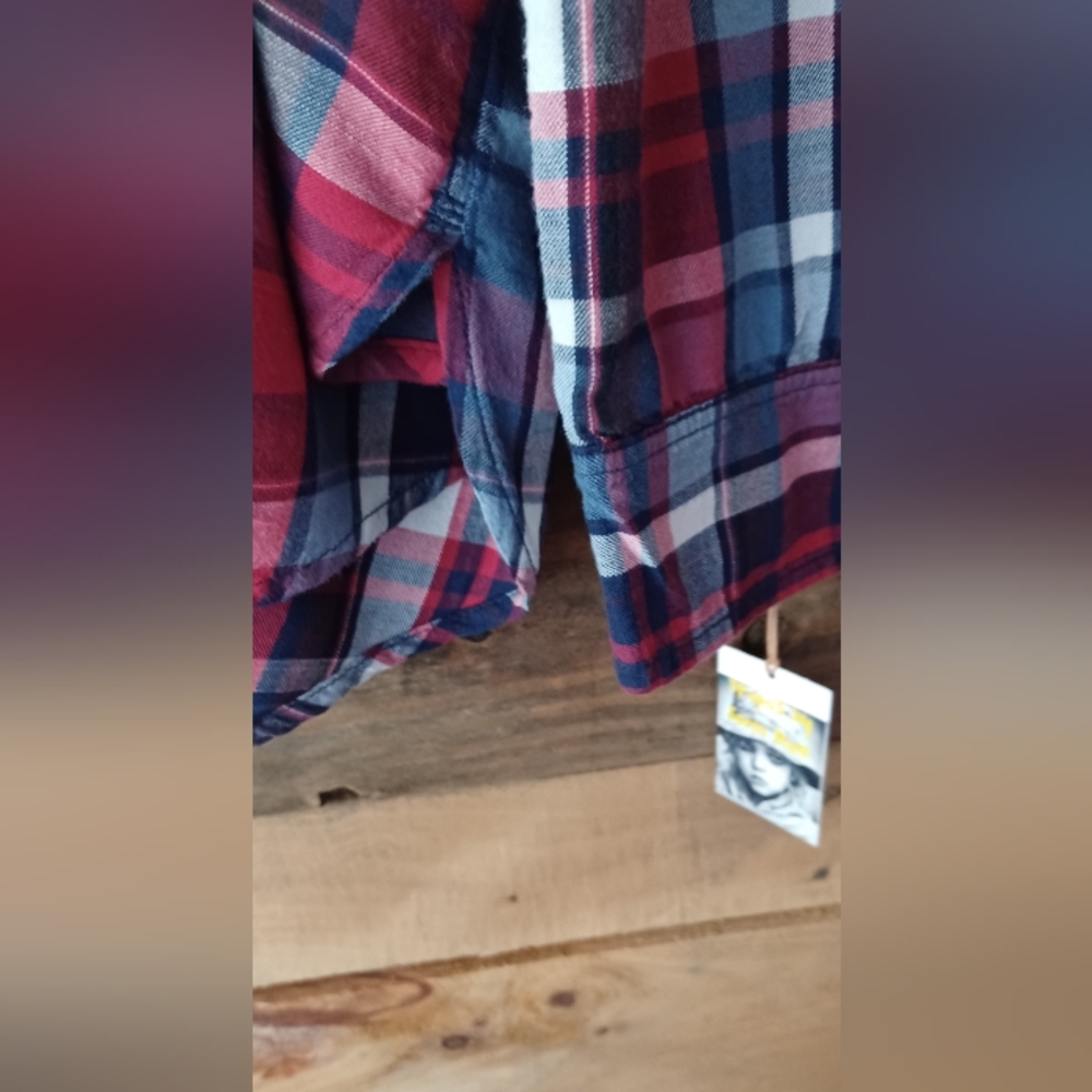 Upcycled Top: - Picture 6 of 10